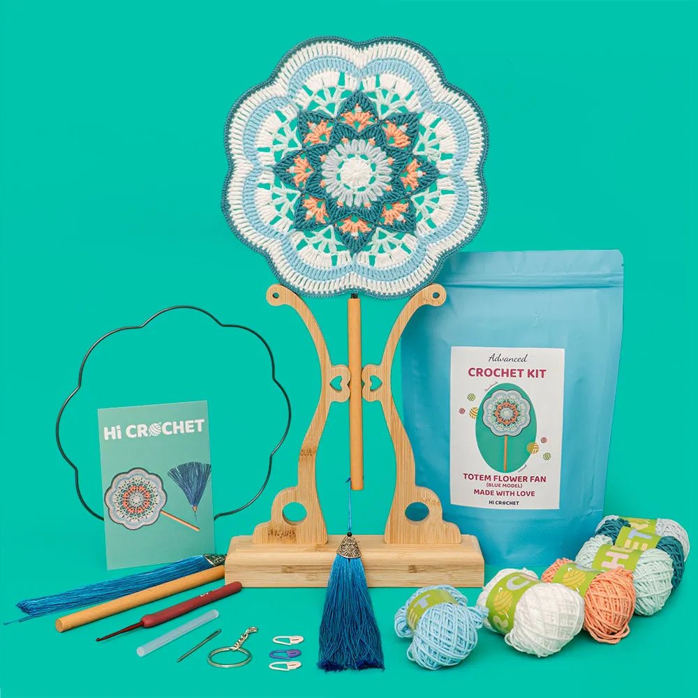 Light Blue Totem Fan Crochet Kit - Image 2
